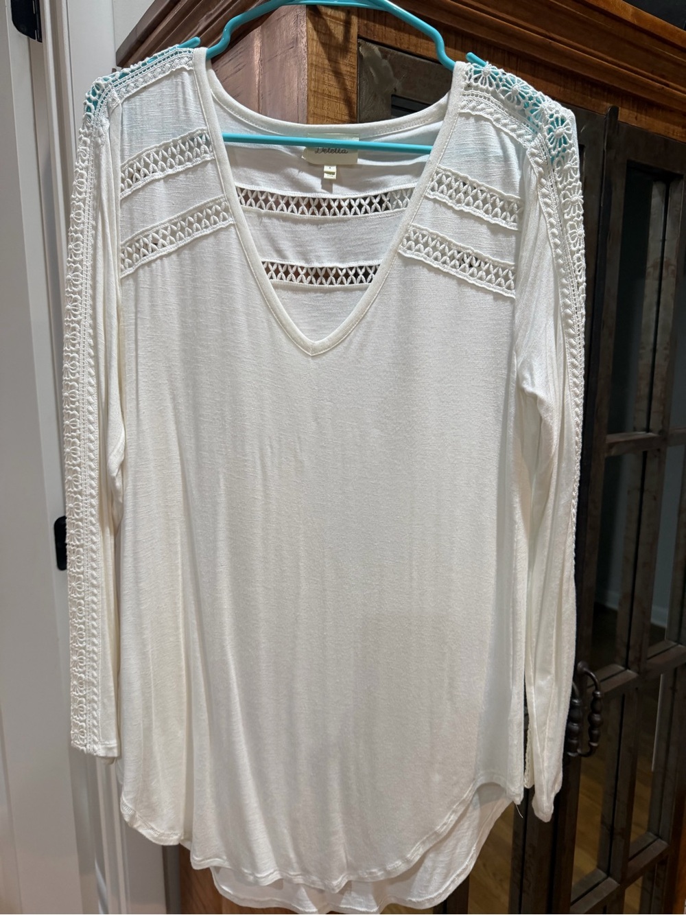 Deletta Cream Crochet Trim V-Neck Tunic